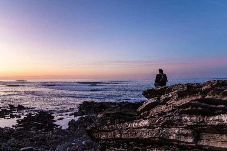 clement-falize-HA6ma30EjCg-unsplash - Suzanne Kane persistent loneliness