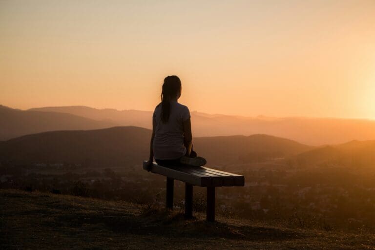 sage-friedman-HS5CLnQbCOc-unsplash - Suzanne Kane deep breathing benefits