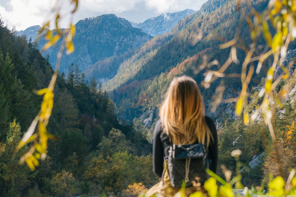 george-bakos-FaFAqhLkWx0-unsplash - Suzanne Kane get most from life