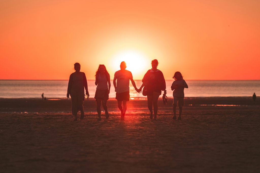 kevin-delvecchio-7noZJ_4nhU8-unsplash - Suzanne Kane what happiness is