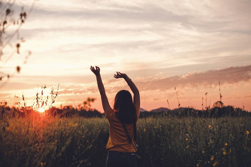mink-mingle-tXeTUbu9cFg-unsplash - Suzanne Kane power of secrets