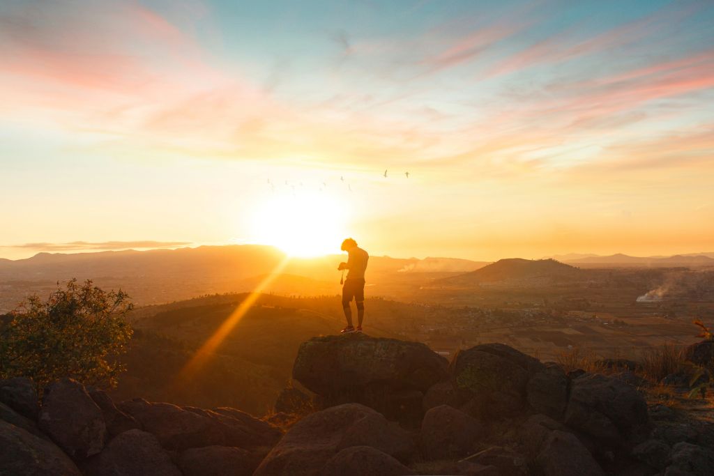 diego-ph-CyDB0XYJ7sg-unsplash - Suzanne Kane secret to amazing accomplishment