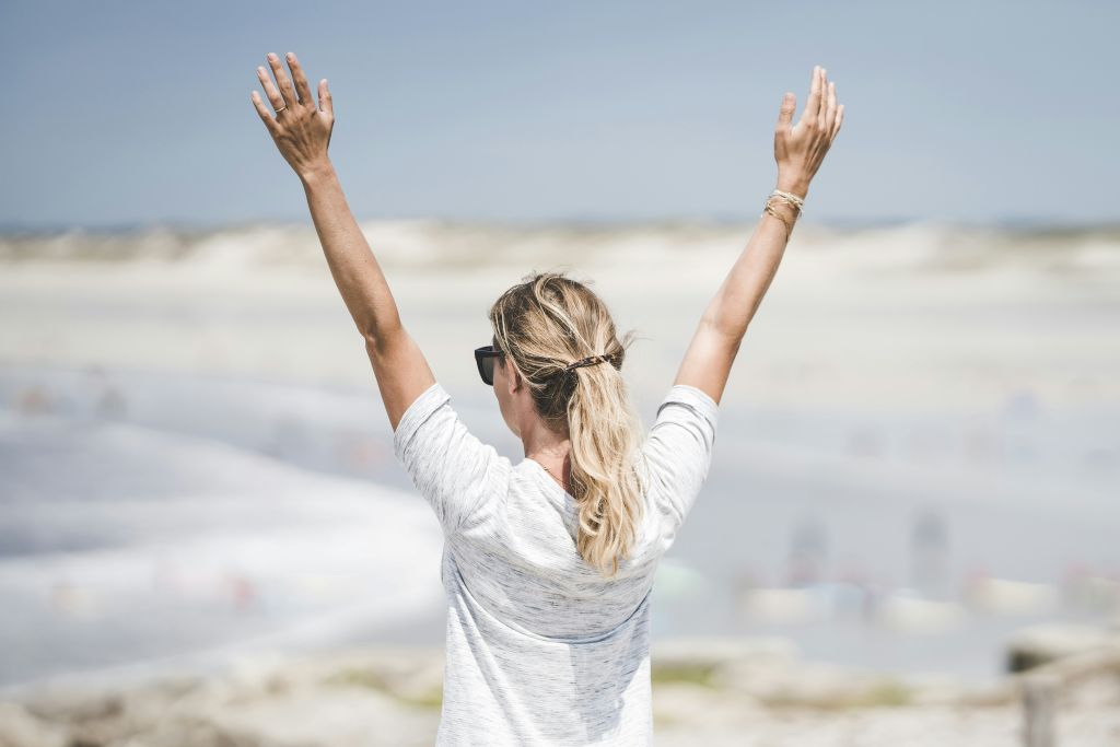 guillaume-de-germain-TQWJ4rQnUHQ-unsplash - Suzanne Kane make life magical