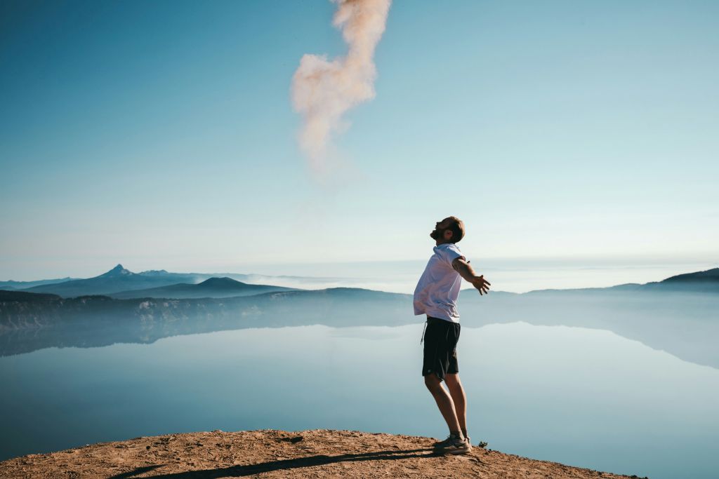 kyle-loftus-aK4iPNYipnU-unsplash - Suzanne Kane is your life happy
