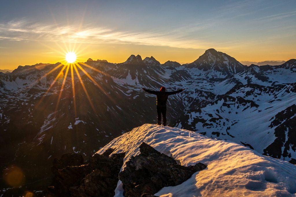 damian-markutt-vaG8rOJLDHo-unsplash - Suzanne Kane make better life choices