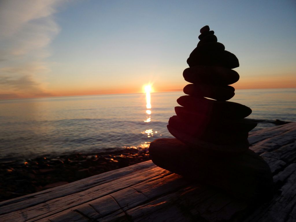 josie-weiss-TiQxgBxYErc-unsplash - Suzanne Kane secrets of truth