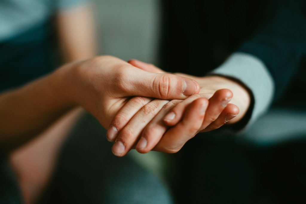 markus-spiske-ls2rTqdQcoA-unsplash - Suzanne Kane be honest with yourself