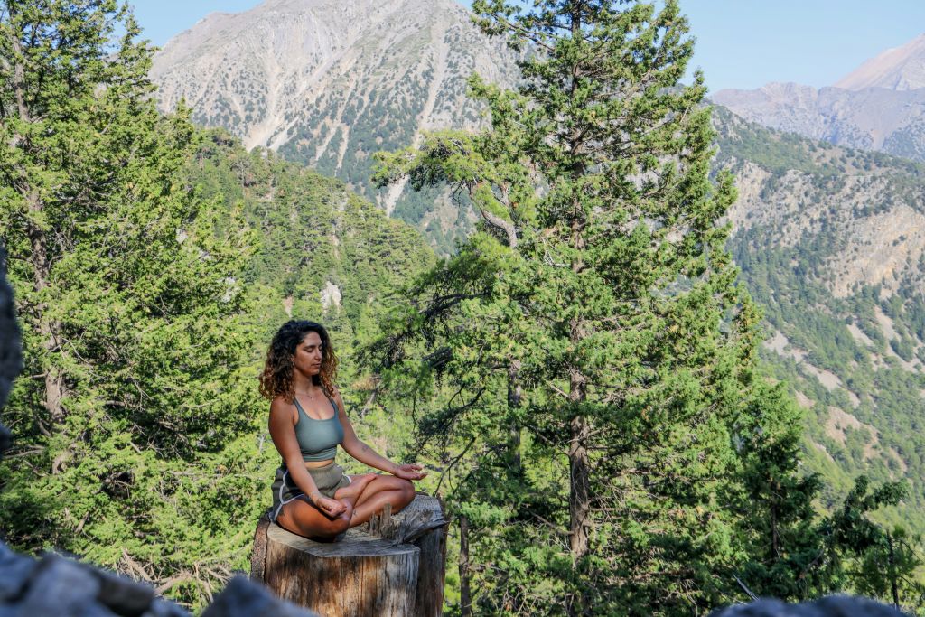 mor-shani-WDz1GEt35UE-unsplash - Suzanne Kane allow yourself happiness