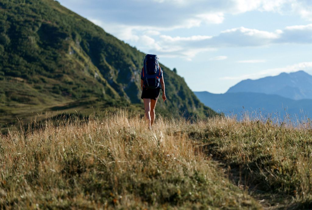 maxence-pira-WwZDQ2sJF1w-unsplash - Suzanne Kane power of momentum