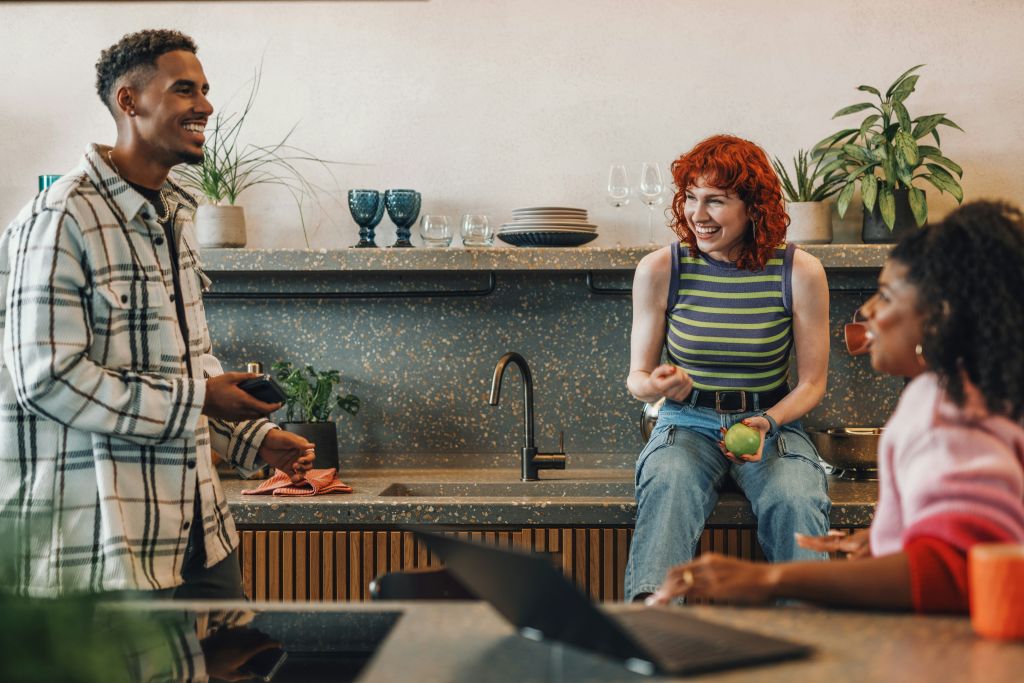 samsung-uk-XooIapRIKwY-unsplash - Suzanne Kane habits for amazing happiness
