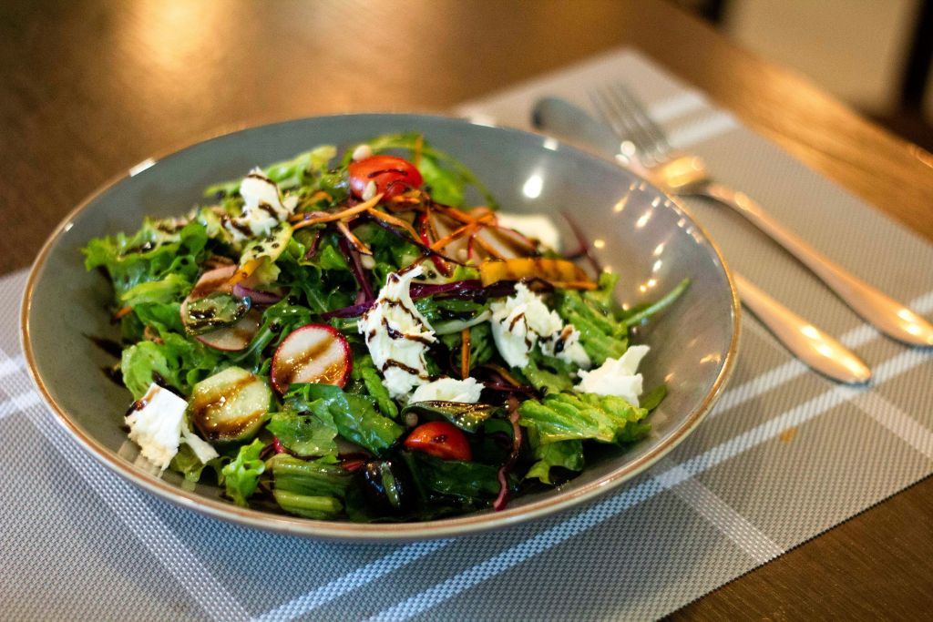 christine-isakzhanova-0IgN3TbE4rM-unsplash - Suzanne Kane make healthy eating easier