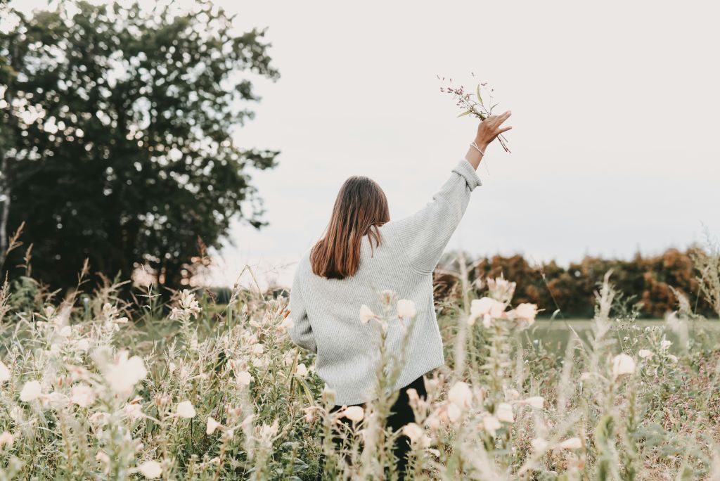 jasmin-ne-46h-Sbq7n4w-unsplash - Suzanne Kane overcome doubt