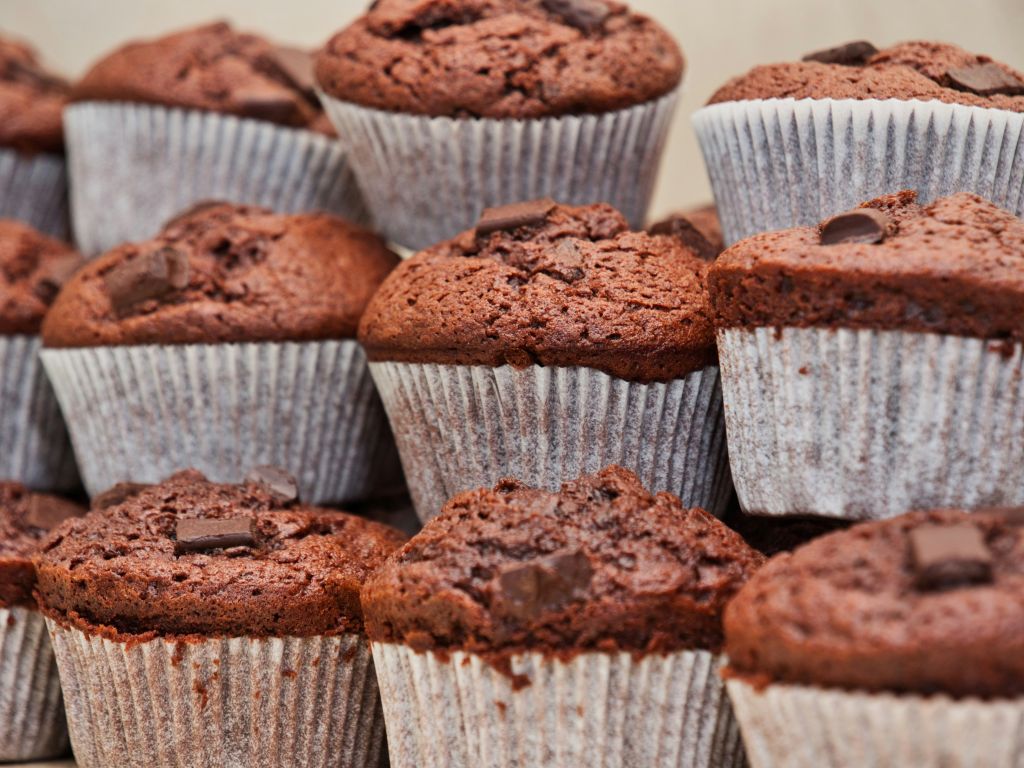splash-pic-ypORxnXAKkg-unsplash - Suzanne Kane enjoy chocolate