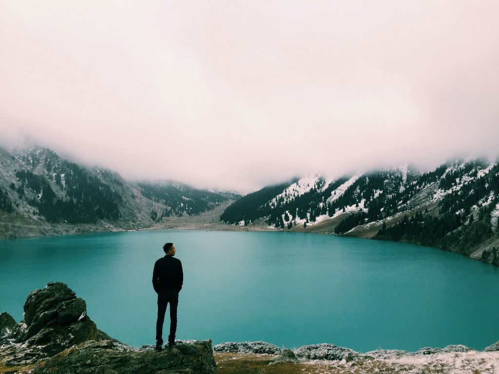 nursultan-rakysh-IunHchTIsM8-unsplash - Suzanne Kane power to be