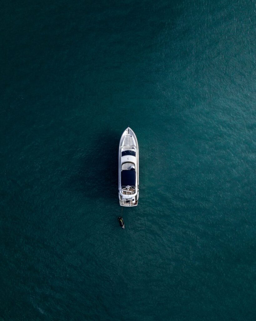 nikldn-t-6GW8T6Jsc-unsplash - Suzanne Kane be who you are