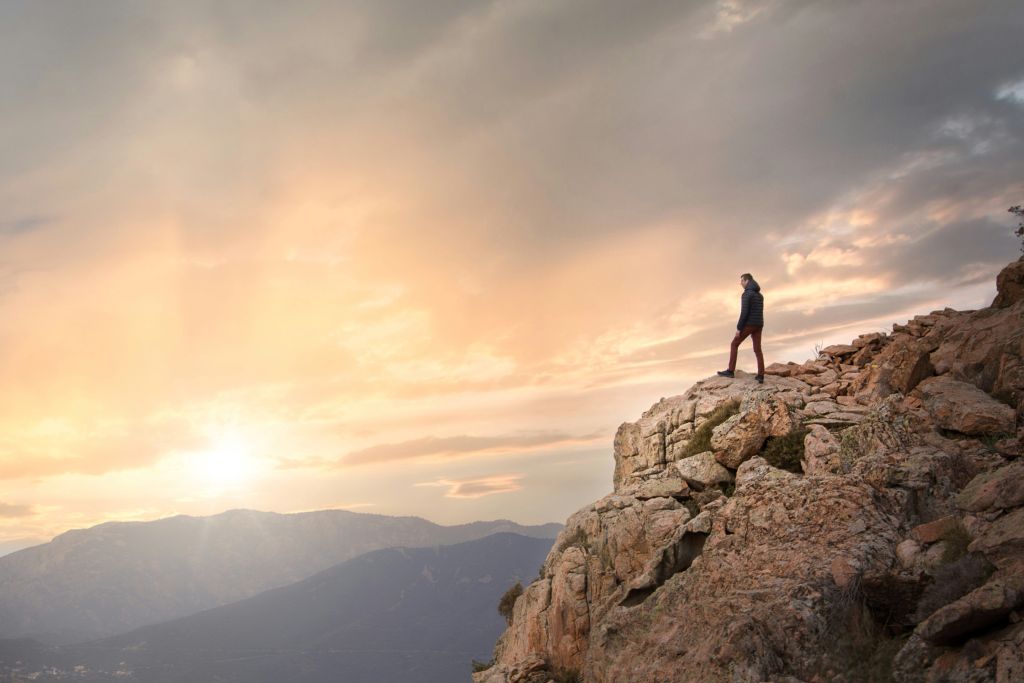 benoit-deschasaux-d9jRe-zR-7Y-unsplash - Suzanne Kane your inner courage